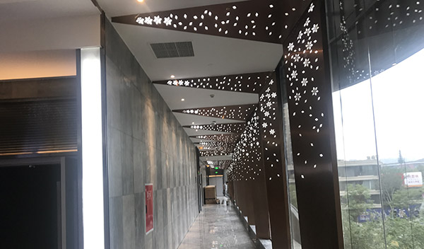 金屬制品加工-成都橙天國際影城(過道立柱)